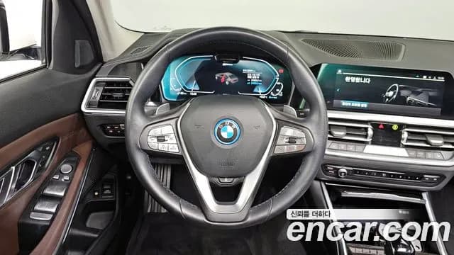 2022 BMW 3 Series (G20) 320e Luxury Sold VIN WBA11GK06NFM74141 – undercarriage 2022 BMW 3 Series (G20) 320e Luxury Sold VIN WBA11GK06NFM74141 – undercarriage