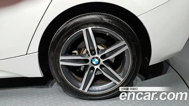 2018 BMW 1 Series (F20) 118d Sport 5Door Sold VIN WBA1S5100J5L16087 – interior seats 2018 BMW 1 Series (F20) 118d Sport 5Door Sold VIN WBA1S5100J5L16087 – interior seats