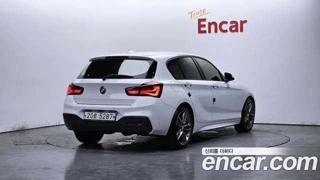 2018 BMW 1Series (F20) 118d M Sport Shadow 5 Door Sold VIN WBA1S510111111111 – photo 16 2018 BMW 1Series (F20) 118d M Sport Shadow 5 Door Sold VIN WBA1S510111111111 – photo 16