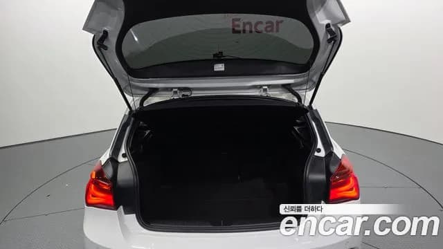 2018 BMW 1Series (F20) 118d JOY 5DOOR Sold VIN WBA1S5102JV995361 – exterior detail 2018 BMW 1Series (F20) 118d JOY 5DOOR Sold VIN WBA1S5102JV995361 – exterior detail