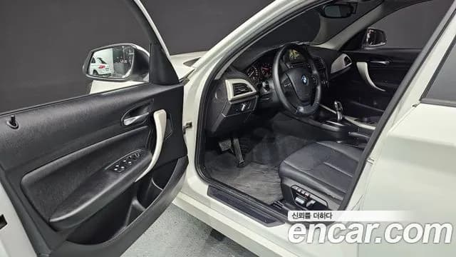 2017 BMW 1Series (F20) 118d JOY 5DOOR Sold VIN WBA1S5104HV993962 – photo 26 2017 BMW 1Series (F20) 118d JOY 5DOOR Sold VIN WBA1S5104HV993962 – photo 26