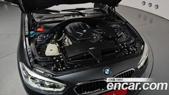 2017 BMW 1Series (F20) 118d Sport 5Door Sold VIN WBA1S5104HV993976 – photo 12 2017 BMW 1Series (F20) 118d Sport 5Door Sold VIN WBA1S5104HV993976 – photo 12