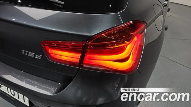 2017 BMW 1Series (F20) 118d Sport 5Door Sold VIN WBA1S5104HV993976 – photo 16 2017 BMW 1Series (F20) 118d Sport 5Door Sold VIN WBA1S5104HV993976 – photo 16