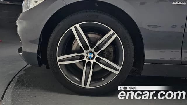 2017 BMW 1Series (F20) 118d Sport 5Door Sold VIN WBA1S5104HV993976 – photo 22 2017 BMW 1Series (F20) 118d Sport 5Door Sold VIN WBA1S5104HV993976 – photo 22