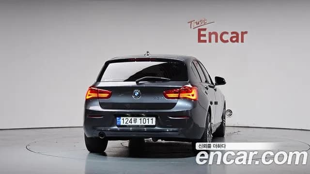 2017 BMW 1Series (F20) 118d Sport 5Door Sold VIN WBA1S5104HV993976 – photo 32 2017 BMW 1Series (F20) 118d Sport 5Door Sold VIN WBA1S5104HV993976 – photo 32