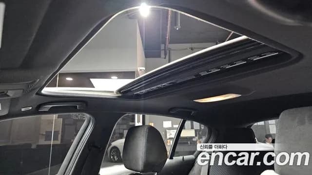 2018 BMW 1Series (F20) 118d M Sport Shadow 5 Door Sold VIN WBA1S5104J5L13998 – photo 12 2018 BMW 1Series (F20) 118d M Sport Shadow 5 Door Sold VIN WBA1S5104J5L13998 – photo 12