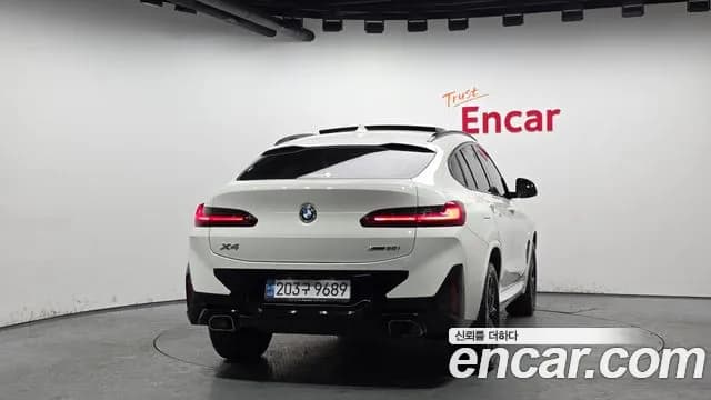 2024 BMW X4 (G02) xDrive20i M Sport Sold VIN WBA21DT01R9W79453 – interior seats 2024 BMW X4 (G02) xDrive20i M Sport Sold VIN WBA21DT01R9W79453 – interior seats