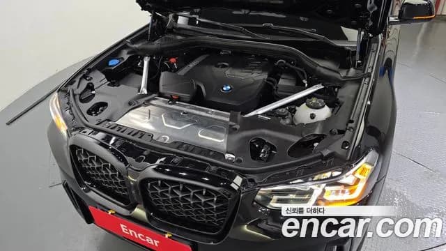 2025 BMW X4 (G02) xDrive20i M Sport Pro Special Edition Sold VIN WBA21DT02S9147392 – trunk area 2025 BMW X4 (G02) xDrive20i M Sport Pro Special Edition Sold VIN WBA21DT02S9147392 – trunk area
