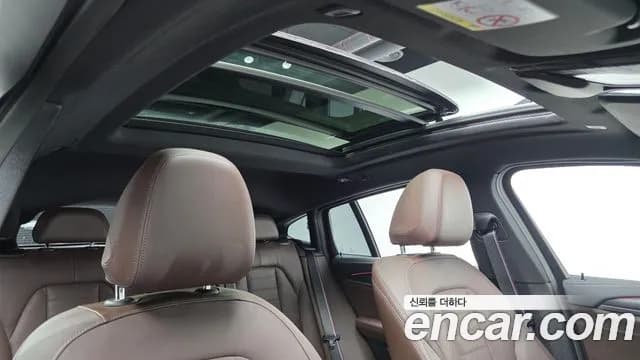 2022 BMW X4 (G02) xDrive20i M Sports Pro Sold VIN WBA21DT05N9N47418 – exterior detail 2022 BMW X4 (G02) xDrive20i M Sports Pro Sold VIN WBA21DT05N9N47418 – exterior detail