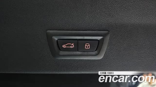 2024 BMW X4 (G02) xDrive20i M Sport Sold VIN WBA21DT05R9X52260 – interior seats 2024 BMW X4 (G02) xDrive20i M Sport Sold VIN WBA21DT05R9X52260 – interior seats