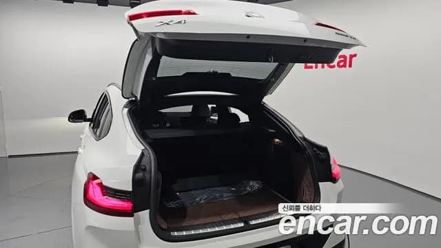 2023 BMW X4 (G02) xDrive20i M Sports Pro Sold VIN WBA21DT06P9N92080 – exterior detail 2023 BMW X4 (G02) xDrive20i M Sports Pro Sold VIN WBA21DT06P9N92080 – exterior detail