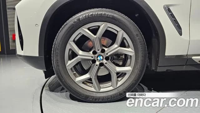2022 BMW X4 (G02) xDrive20i xLine Sold VIN WBA21DT09N9L25934 – front exterior 2022 BMW X4 (G02) xDrive20i xLine Sold VIN WBA21DT09N9L25934 – front exterior