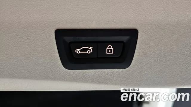 2022 BMW X4 (G02) xDrive20i xLine Sold VIN WBA21DT09N9L25934 – exterior detail 2022 BMW X4 (G02) xDrive20i xLine Sold VIN WBA21DT09N9L25934 – exterior detail