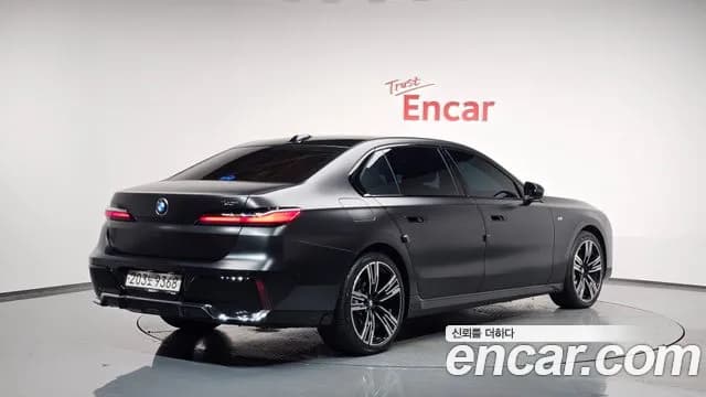 2023 BMW 7Series (G70) 740i sDrive M Sport Sold VIN WBA21EH03PCK85659 – trunk area 2023 BMW 7Series (G70) 740i sDrive M Sport Sold VIN WBA21EH03PCK85659 – trunk area