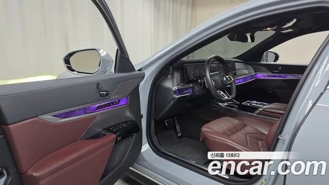 2023 BMW 7 Series (G70) 740i sDrive M Sport Sold VIN WBA21EH07PCN22606 – trunk area 2023 BMW 7 Series (G70) 740i sDrive M Sport Sold VIN WBA21EH07PCN22606 – trunk area