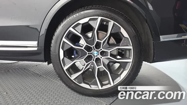 2023 BMW X7 (G07) xDrive 40i M Sport 6STR Sold VIN WBA21EM00P9P42799 – side profile 2023 BMW X7 (G07) xDrive 40i M Sport 6STR Sold VIN WBA21EM00P9P42799 – side profile