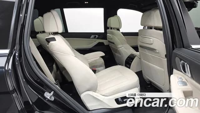 2023 BMW X7 (G07) xDrive 40i M Sport 6STR Sold VIN WBA21EM00P9P42799 – trunk area 2023 BMW X7 (G07) xDrive 40i M Sport 6STR Sold VIN WBA21EM00P9P42799 – trunk area