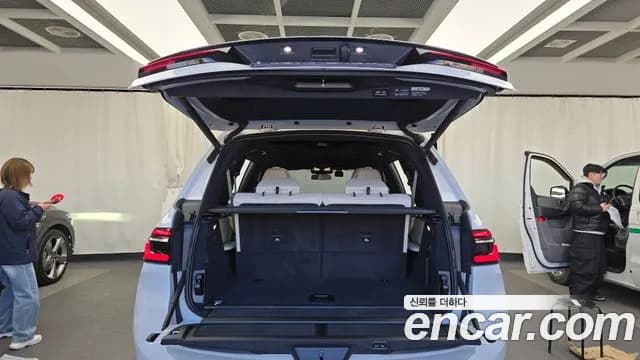 2023 BMW X7 (G07) xDrive 40d Design Pure Excellence 6-Seater Sold VIN WBA21EN03P9R12989 – side profile 2023 BMW X7 (G07) xDrive 40d Design Pure Excellence 6-Seater Sold VIN WBA21EN03P9R12989 – side profile