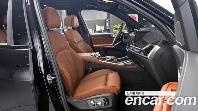 2025 BMW X7 (G07) xDrive 40d M Sport 7 STR Sold VIN WBA21EN06S9008823 – engine bay 2025 BMW X7 (G07) xDrive 40d M Sport 7 STR Sold VIN WBA21EN06S9008823 – engine bay