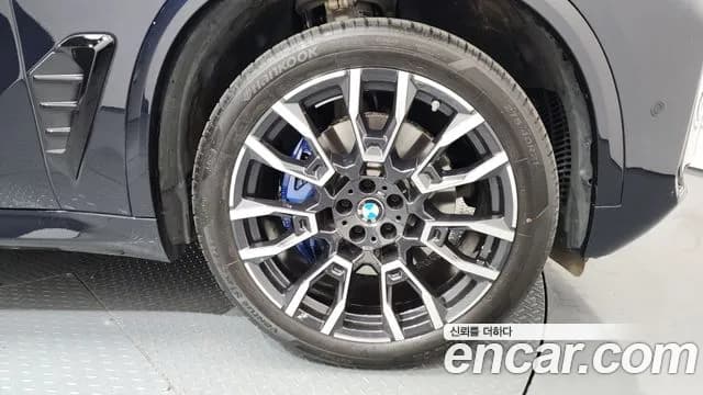 2025 BMW X5 (G05) xDrive 40i M Sport Sold VIN WBA21EU07S9037457 – trunk area 2025 BMW X5 (G05) xDrive 40i M Sport Sold VIN WBA21EU07S9037457 – trunk area