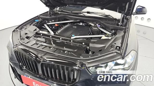 2025 BMW X5 (G05) xDrive 40i M Sport Sold VIN WBA21EU07S9122802 – trunk area 2025 BMW X5 (G05) xDrive 40i M Sport Sold VIN WBA21EU07S9122802 – trunk area