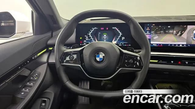 2024 BMW 5Series (G60) 520i Sold VIN WBA21FJ01RCP48062 – interior seats 2024 BMW 5Series (G60) 520i Sold VIN WBA21FJ01RCP48062 – interior seats