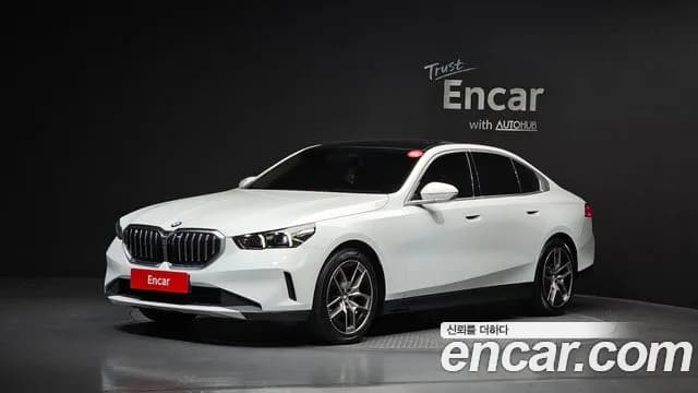 2024 BMW 5 Series (G60) 520i Sold VIN WBA21FJ01RCR50593 – interior seats 2024 BMW 5 Series (G60) 520i Sold VIN WBA21FJ01RCR50593 – interior seats