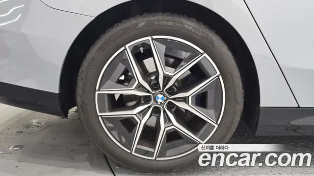 2024 BMW 5 Series (G60) 520i M Sport Sold VIN WBA21FJ02RCS53840 – photo 17 2024 BMW 5 Series (G60) 520i M Sport Sold VIN WBA21FJ02RCS53840 – photo 17