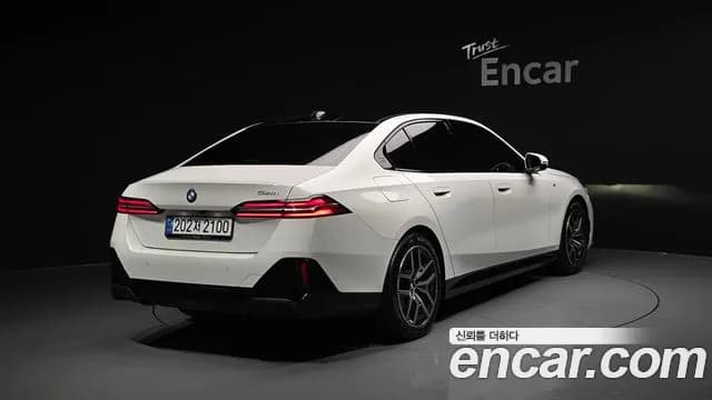 2025 BMW 5Series (G60) 520i M Sport Sold VIN WBA21FJ02SCU14709 – photo 14 2025 BMW 5Series (G60) 520i M Sport Sold VIN WBA21FJ02SCU14709 – photo 14