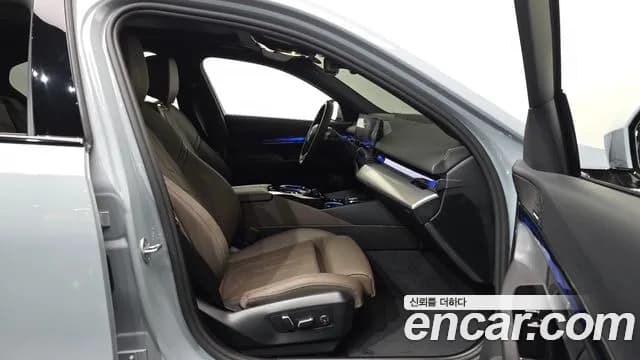 2025 BMW 5 Series (G60) 520i M Sport Sold VIN WBA21FJ05SCV43317 – exterior detail 2025 BMW 5 Series (G60) 520i M Sport Sold VIN WBA21FJ05SCV43317 – exterior detail