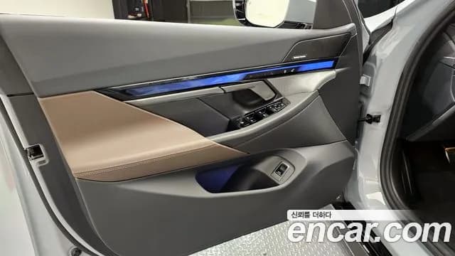 2025 BMW 5 Series (G60) 520i M Sport Sold VIN WBA21FJ06SCV18586 – interior seats 2025 BMW 5 Series (G60) 520i M Sport Sold VIN WBA21FJ06SCV18586 – interior seats