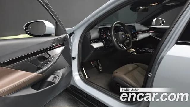 2024 BMW 5Series (G60) 520i M Sport Sold VIN WBA21FJ07RCS68592 – exterior detail 2024 BMW 5Series (G60) 520i M Sport Sold VIN WBA21FJ07RCS68592 – exterior detail