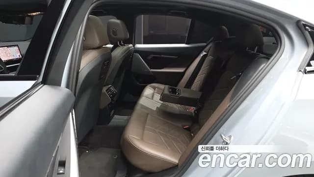 2024 BMW 5Series (G60) 520i M Sport Sold VIN WBA21FJ07RCS68592 – photo 11 2024 BMW 5Series (G60) 520i M Sport Sold VIN WBA21FJ07RCS68592 – photo 11