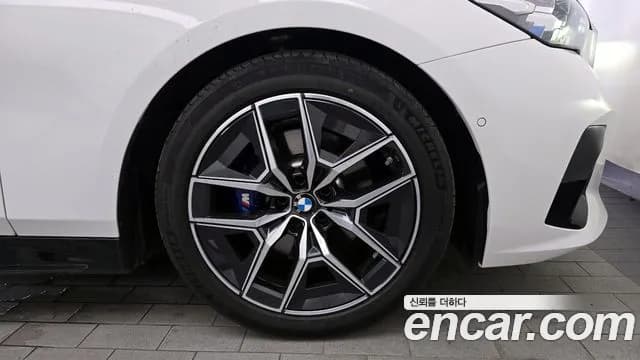2024 BMW 5Series (G60) 520i M Sport Sold VIN WBA21FJ09RCR47778 – photo 14 2024 BMW 5Series (G60) 520i M Sport Sold VIN WBA21FJ09RCR47778 – photo 14