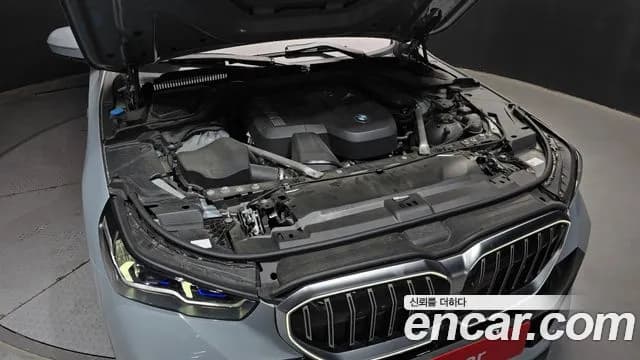 2024 BMW 5 Series (G60) 520i M Sport Sold VIN WBA21FJ09RCR73507 – front exterior 2024 BMW 5 Series (G60) 520i M Sport Sold VIN WBA21FJ09RCR73507 – front exterior