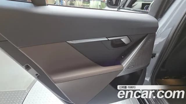 2024 BMW 5 Series (G60) 520i M Sport Sold VIN WBA21FJ09RCR73507 – trunk area 2024 BMW 5 Series (G60) 520i M Sport Sold VIN WBA21FJ09RCR73507 – trunk area