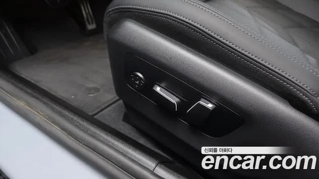 2025 BMW 5 Series (G60) 520i M Sport Sold VIN WBA21FJ09SCU40319 – undercarriage 2025 BMW 5 Series (G60) 520i M Sport Sold VIN WBA21FJ09SCU40319 – undercarriage