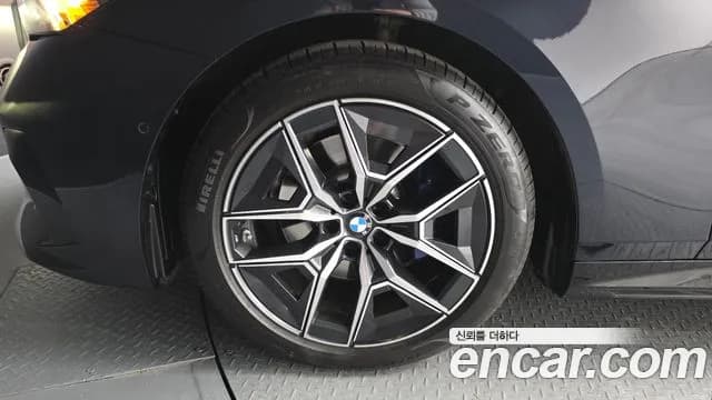 2025 BMW 5Series (G60) 520i M Sport Sold VIN WBA21FJ0XSCV43703 – photo 24 2025 BMW 5Series (G60) 520i M Sport Sold VIN WBA21FJ0XSCV43703 – photo 24