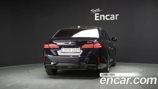 2025 BMW 5Series (G60) 520i M Sport Sold VIN WBA21FJ0XSCV43703 – photo 30 2025 BMW 5Series (G60) 520i M Sport Sold VIN WBA21FJ0XSCV43703 – photo 30