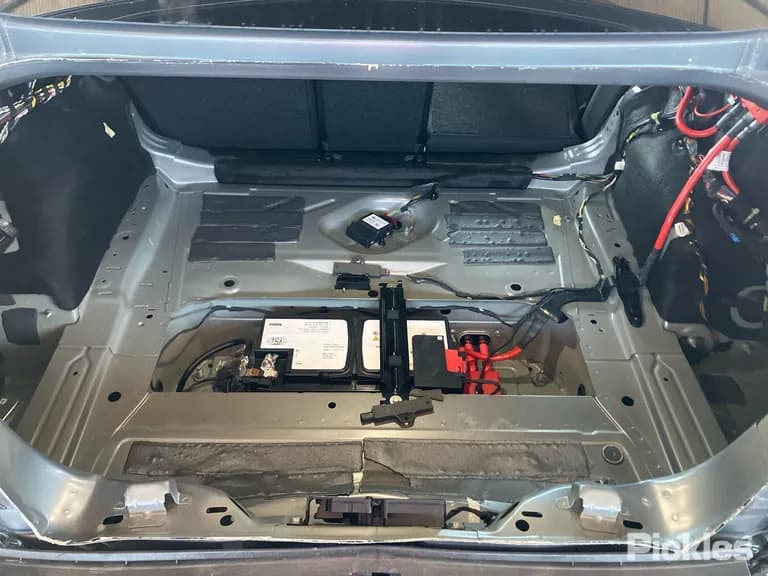2025 BMW 2 Series Used VIN WBA22CM0208F85325 – trunk area 2025 BMW 2 Series Used VIN WBA22CM0208F85325 – trunk area