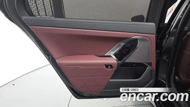 2025 BMW 7 Series (G70) 740d xDrive M Sport Sold VIN WBA2AEJ08SCV76371 – rear exterior 2025 BMW 7 Series (G70) 740d xDrive M Sport Sold VIN WBA2AEJ08SCV76371 – rear exterior