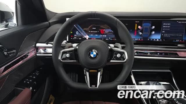 2025 BMW 7 Series (G70) 740d xDrive M Sport Sold VIN WBA2AEJ08SCV76371 – photo 26 2025 BMW 7 Series (G70) 740d xDrive M Sport Sold VIN WBA2AEJ08SCV76371 – photo 26