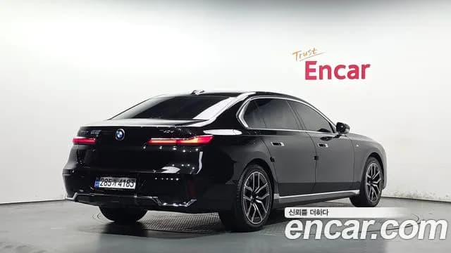 2025 BMW 7 Series (G70) 740d xDrive M Sport Sold VIN WBA2AEJ08SCV76371 – photo 36 2025 BMW 7 Series (G70) 740d xDrive M Sport Sold VIN WBA2AEJ08SCV76371 – photo 36