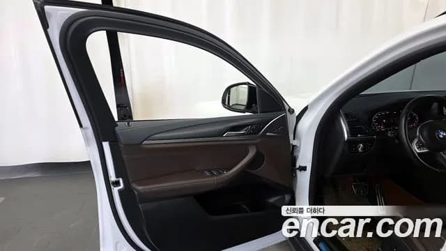 2020 BMW X4 (G02) xDrive20i M Sport X Sold VIN WBA2V9102L9C98676 – side profile 2020 BMW X4 (G02) xDrive20i M Sport X Sold VIN WBA2V9102L9C98676 – side profile
