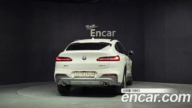 2020 BMW X4 (G02) xDrive20i M Sport X Sold VIN WBA2V9102L9C98676 – interior seats 2020 BMW X4 (G02) xDrive20i M Sport X Sold VIN WBA2V9102L9C98676 – interior seats