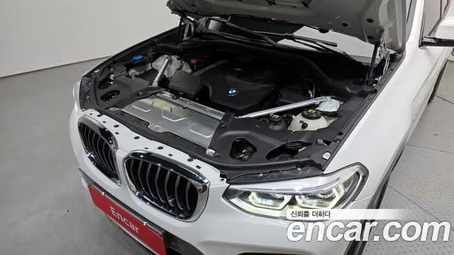 2020 BMW X4 (G02) xDrive20i M Sport X Sold VIN WBA2V9107L9C98267 – trunk area 2020 BMW X4 (G02) xDrive20i M Sport X Sold VIN WBA2V9107L9C98267 – trunk area