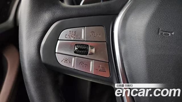 2021 BMW X4 (G02) xDrive20i xLine Sold VIN WBA2V9107M9D96216 – trunk area 2021 BMW X4 (G02) xDrive20i xLine Sold VIN WBA2V9107M9D96216 – trunk area