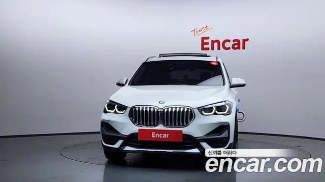 2021 BMW X1 (F48) xDrive 18d xLine Sold VIN WBA31AD02M5T11445 – trunk area 2021 BMW X1 (F48) xDrive 18d xLine Sold VIN WBA31AD02M5T11445 – trunk area