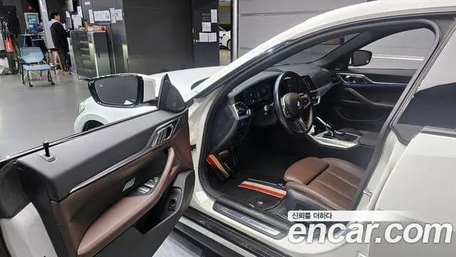 2022 BMW 4 Series (G22) 420i M Sport Performance Gran Coupe Sold VIN WBA31AV05NFM15647 – photo 14 2022 BMW 4 Series (G22) 420i M Sport Performance Gran Coupe Sold VIN WBA31AV05NFM15647 – photo 14
