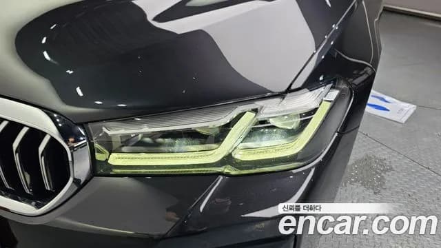 2021 BMW 5Series (G30) 530i xDrive M Sport Package Sold VIN WBA31BJ01MWX23120 – exterior detail 2021 BMW 5Series (G30) 530i xDrive M Sport Package Sold VIN WBA31BJ01MWX23120 – exterior detail